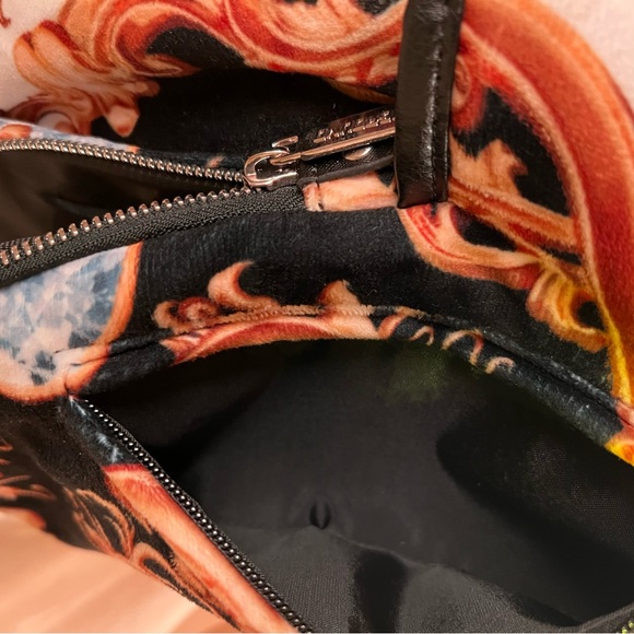 Sprayground Palace of Sharks Diamonds Savage Backpack. Limited ed. SOLD OUT - Picture 9 of 16